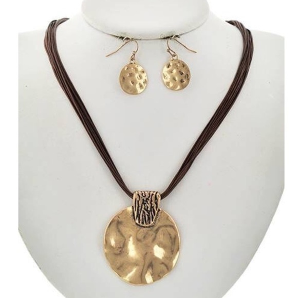 AngelBellas Jewelry - Necklace Set Burnished Goldtone Medallion